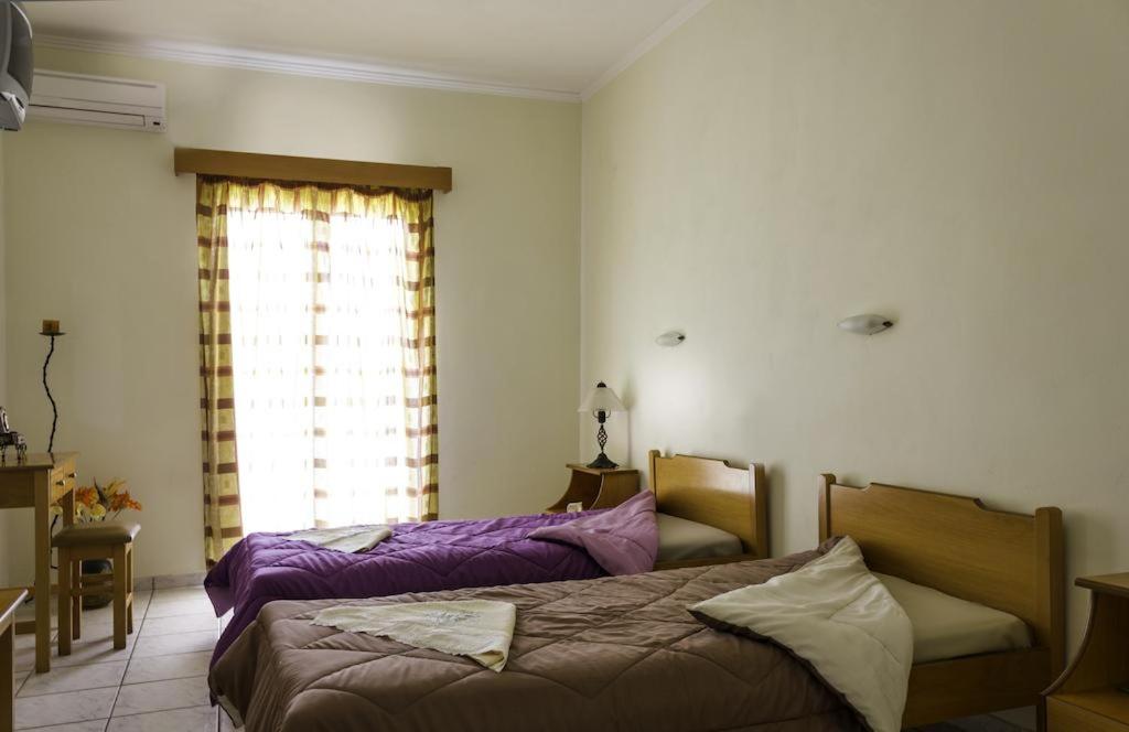 Prokopis Studios room 1