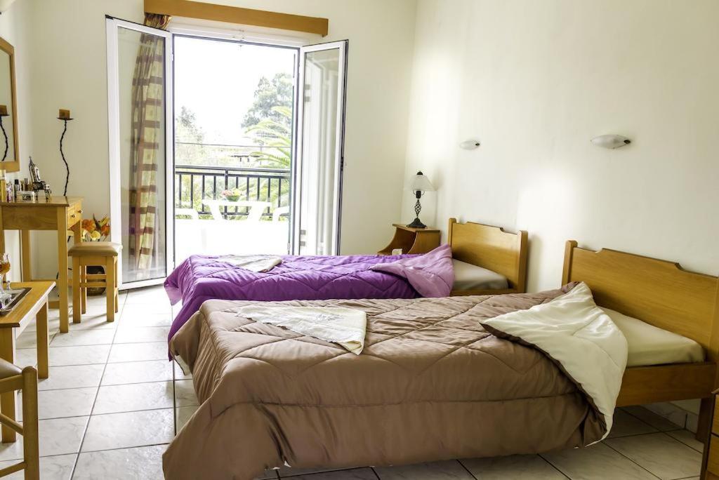 Prokopis Studios room 2